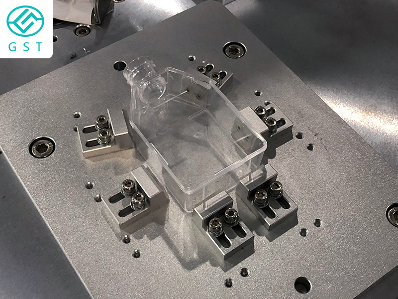 造就瓶自动焊接测漏机具体介绍