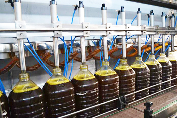 液体灌装机若何使油漆和涂料行业受益？