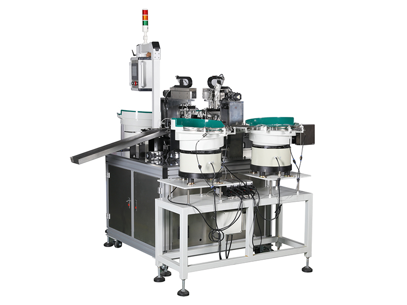 自动吸头装盒机吸头造作产业智能化升级的标志性设备